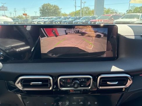New 2026 Nissan Sentra SR w/ Floor Mat Package FWD image 14