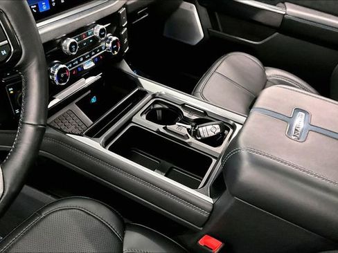 Used 2025 Ford F350 Platinum AWD/4WD image 18