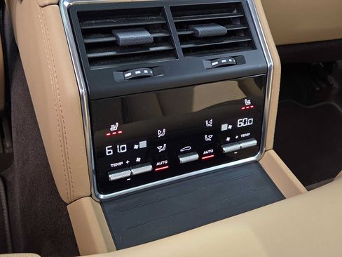 Used 2020 Porsche Panamera 4S AWD/4WD image 11