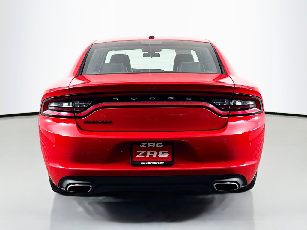 Used 2021 Dodge Charger SXT w/ Leather Interior Group RWD image 4
