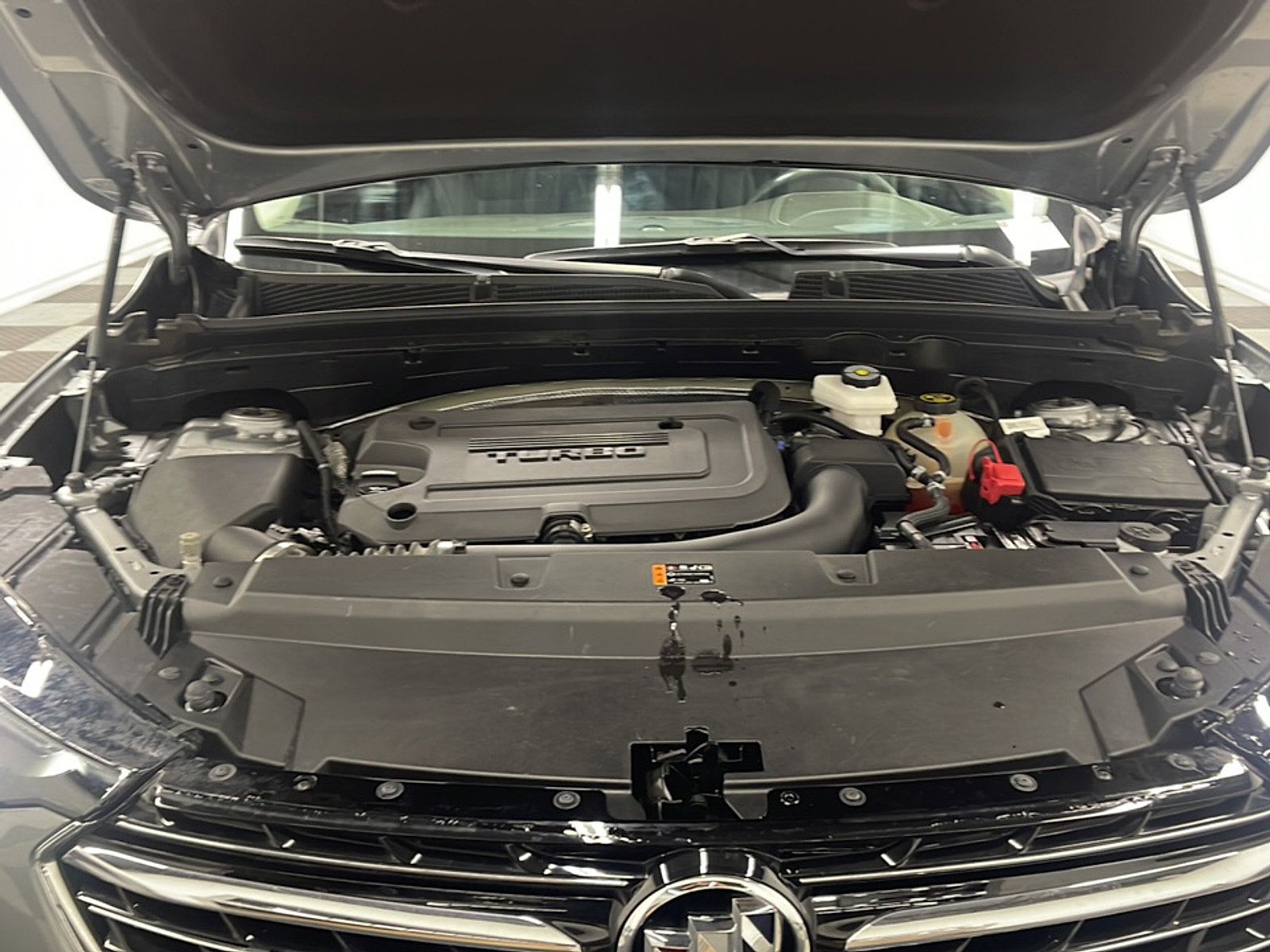 Used 2023 Buick Envision Essence AWD/4WD image 25