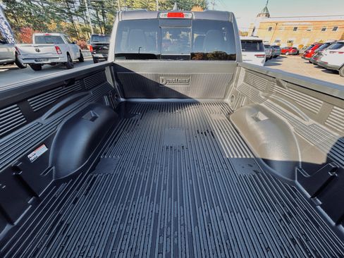 Used 2021 RAM 1500 Big Horn image 10