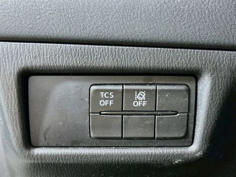 Used 2019 MAZDA CX-5 Touring FWD image 17