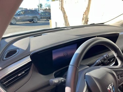 Used 2025 Buick Encore GX Preferred image 34