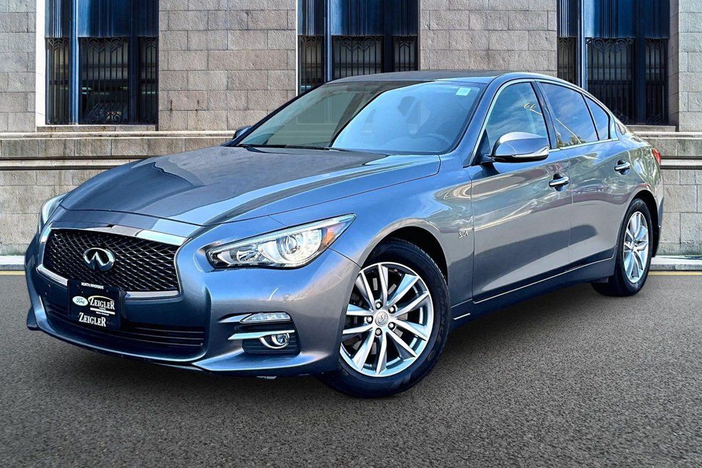 Used 2016 INFINITI Q50 3.0t Premium w/ 3.0T Premium Plus Package AWD/4WD image 2