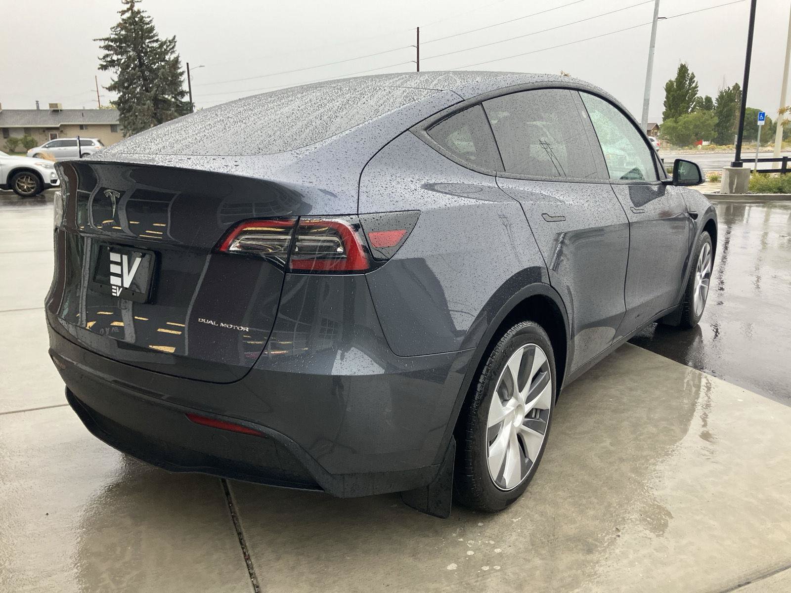 Used 2023 Tesla Model Y Long Range AWD/4WD image 8