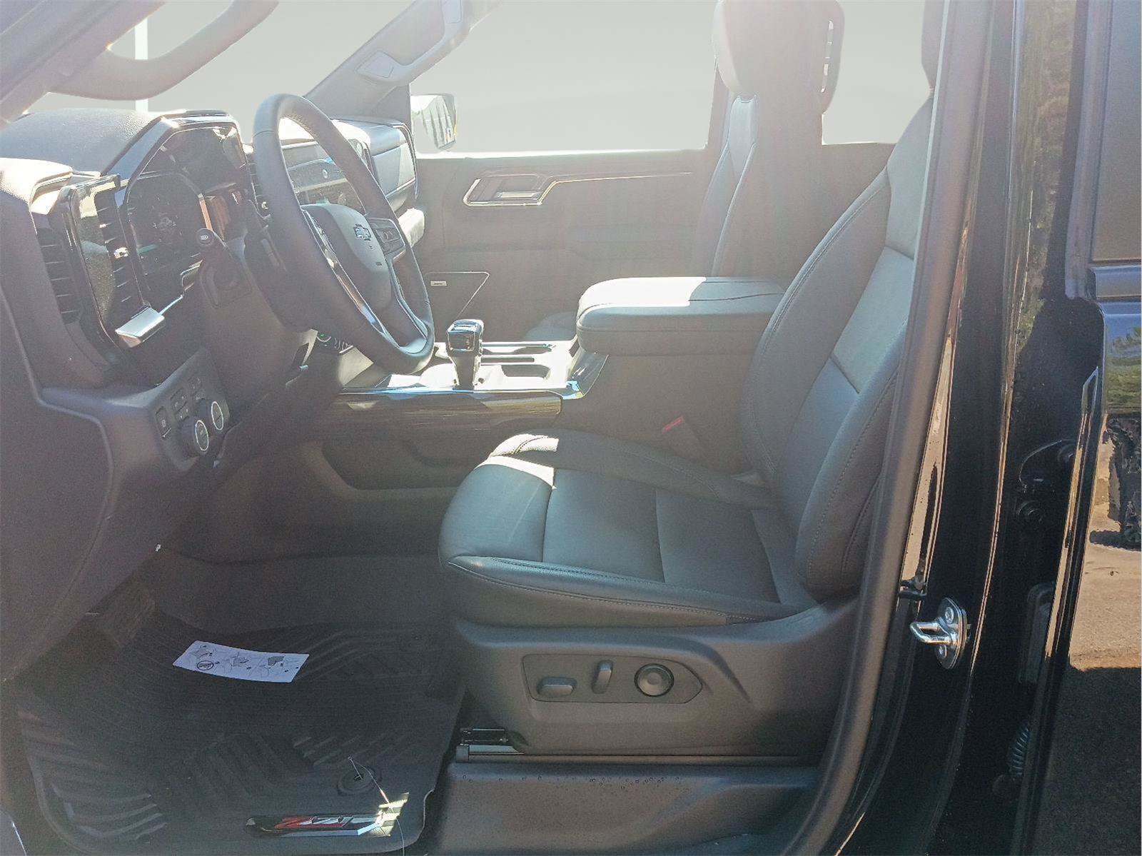 New 2026 Chevrolet Silverado 1500 RST w/ RST All Star Premium Package AWD/4WD image 20