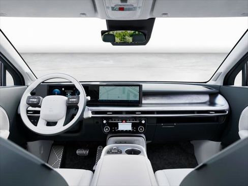 New 2026 Hyundai Ioniq 9 Calligraphy image 11