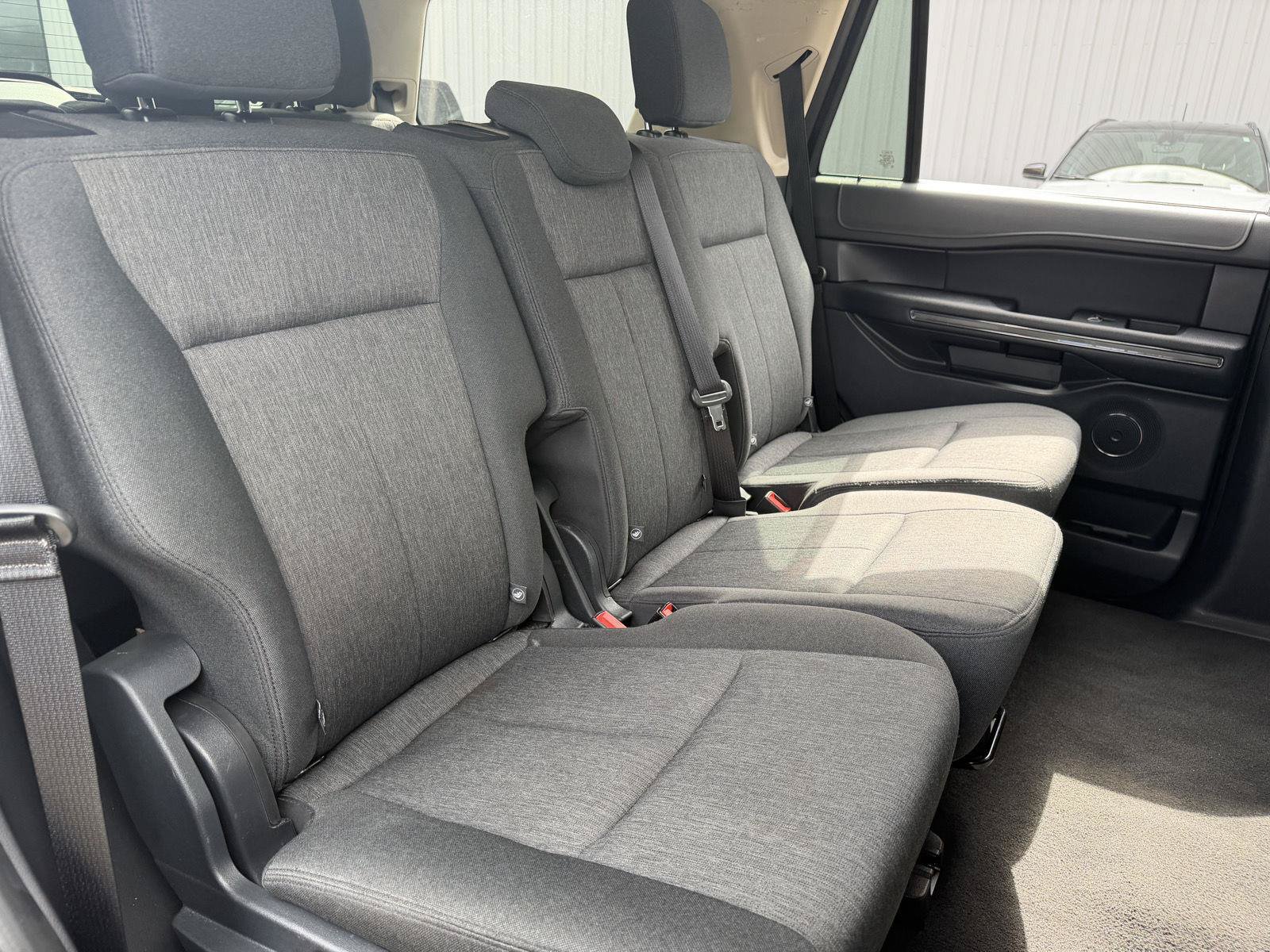 Used 2024 Ford Expedition XLT RWD image 19