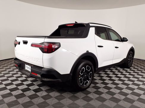 Used 2022 Hyundai Santa Cruz SEL w/ Activity Package FWD image 4