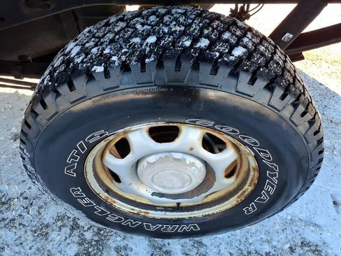 Used 2016 Ford F150 XL w/ Equipment Group 101A Mid image 11