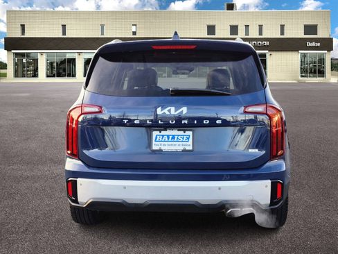 Used 2024 Kia Telluride S w/ S Sunroof Package image 4