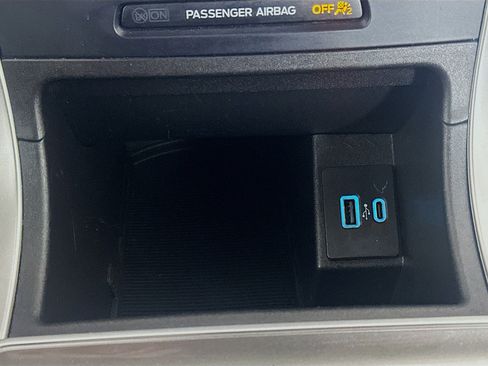 Used 2023 Ford Edge SEL image 26