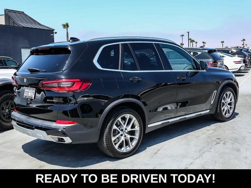 Used 2023 BMW X5 xDrive40i AWD/4WD image 4