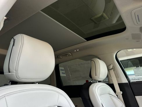 New 2026 Lincoln Nautilus Black Label w/ Jet Appearance Package AWD/4WD image 16