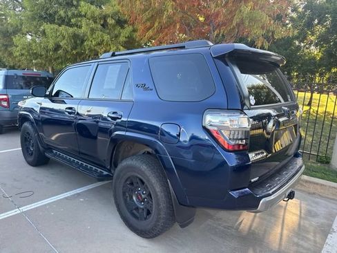 Used 2023 Toyota 4Runner TRD Off-Road Premium w/ Off Road Premium Plus Package AWD/4WD image 4