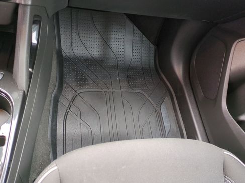 Used 2024 Chevrolet TrailBlazer LS w/ LS Convenience Package image 33