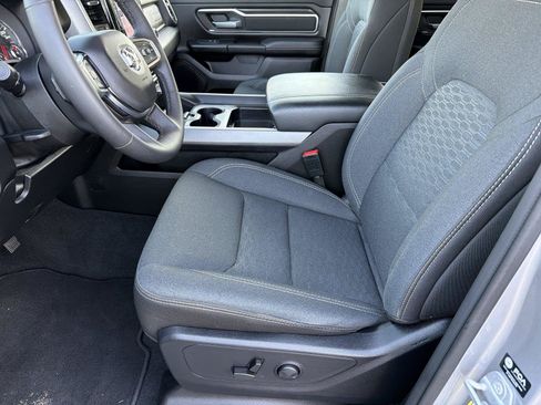 Used 2025 RAM 1500 Big Horn AWD/4WD image 8
