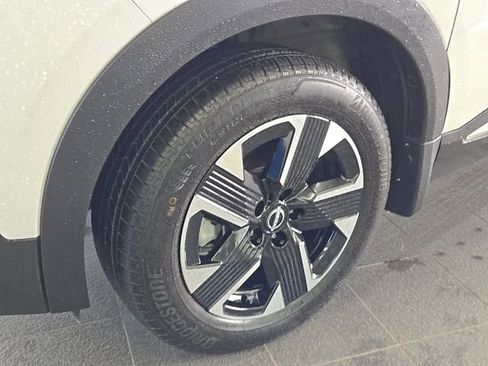 Used 2025 Nissan Kicks SR w/ Illumination Package AWD/4WD image 6