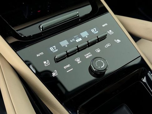 Certified 2026 Porsche Cayenne Coupe AWD/4WD image 33