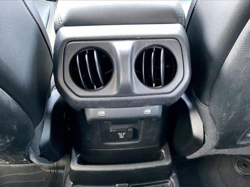 Certified 2022 Jeep Wrangler Unlimited Rubicon 4xe w/ Cold Weather Group image 17