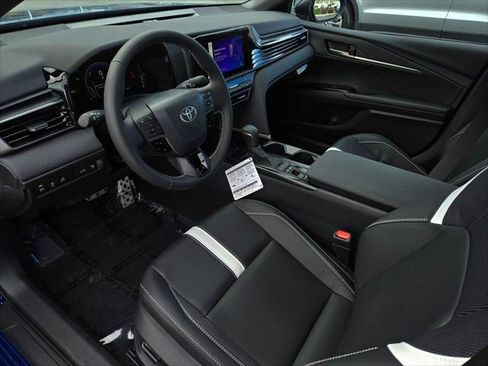 Certified 2026 Toyota Camry SE FWD image 8