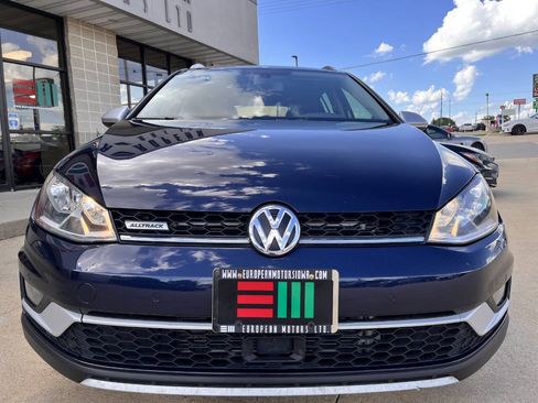 Used 2017 Volkswagen Golf Alltrack SE AWD/4WD image 7