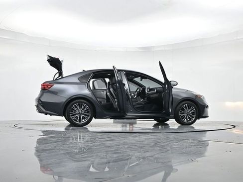 Used 2024 Kia Forte GT-Line w/ GT-Line Premium Package image 48