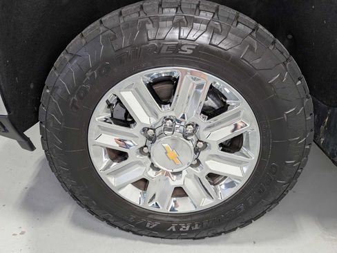 Used 2024 Chevrolet Silverado 2500 LT w/ All Star Edition AWD/4WD image 3