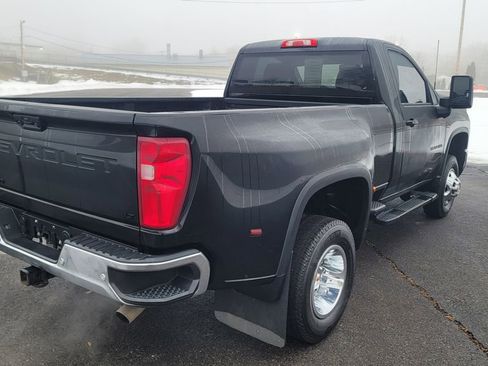 Used 2024 Chevrolet Silverado 3500 LT w/ Convenience Package image 12