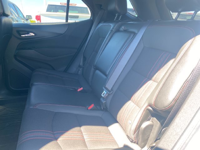 Used 2024 Chevrolet Equinox RS w/ LPO, Floor Liner Package FWD image 16