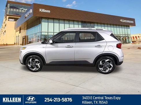 New 2026 Hyundai Venue SEL image 4