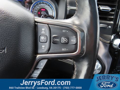 Used 2020 RAM 1500 Limited w/ Black Appearance Package AWD/4WD image 19