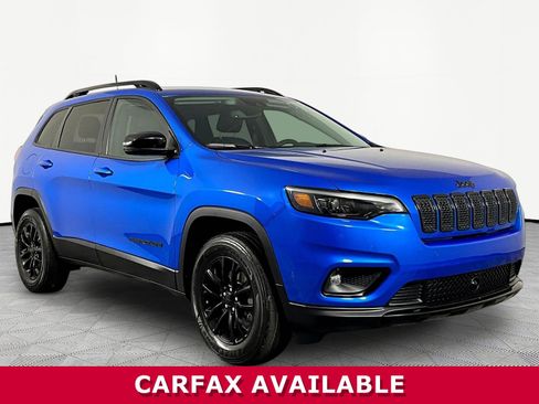 Used 2023 Jeep Cherokee Altitude Lux AWD/4WD image 3