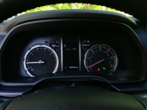 Used 2023 Toyota 4Runner Limited AWD/4WD image 7
