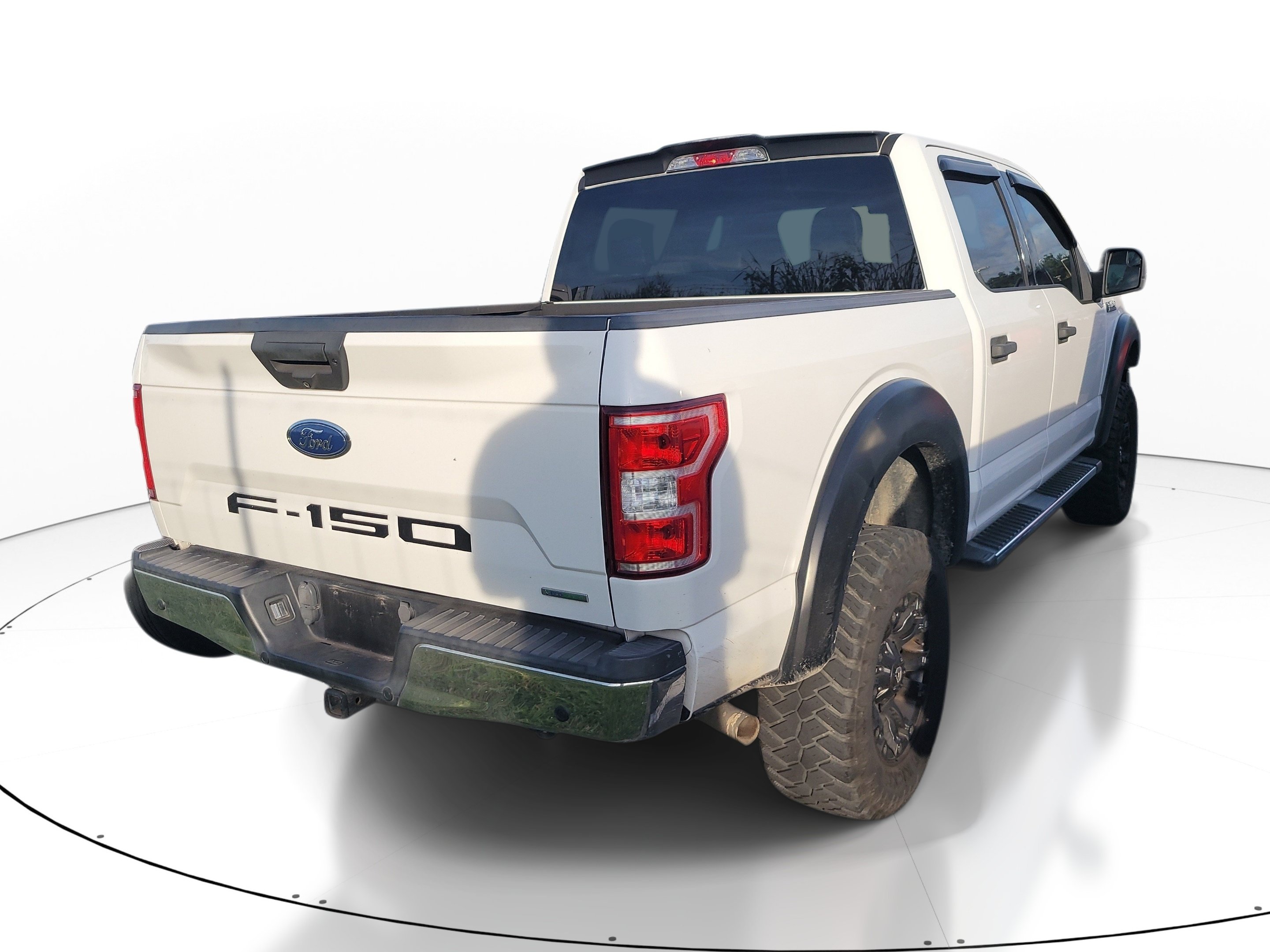 Used 2018 Ford F150 XLT w/ Trailer Tow Package AWD/4WD image 4