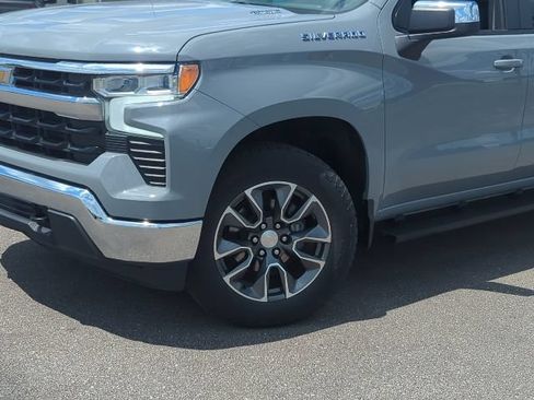 Used 2024 Chevrolet Silverado 1500 LT AWD/4WD image 3