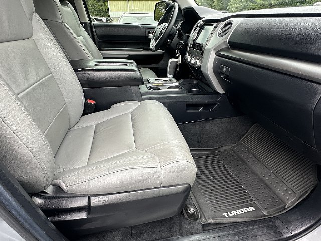 Used 2020 Toyota Tundra SR5 w/ SR5 Leather Package AWD/4WD image 10