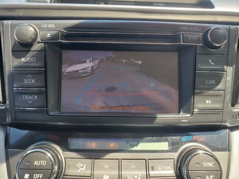 Used 2013 Toyota RAV4 XLE AWD/4WD image 12