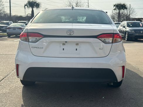 Used 2024 Toyota Corolla LE image 9
