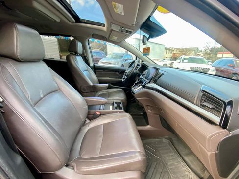 Used 2018 Honda Odyssey Elite image 9