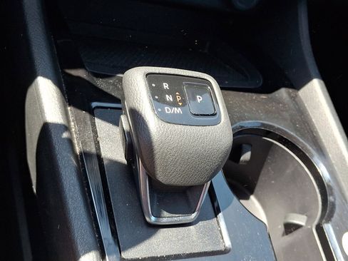 Used 2023 Nissan Rogue S AWD/4WD image 27