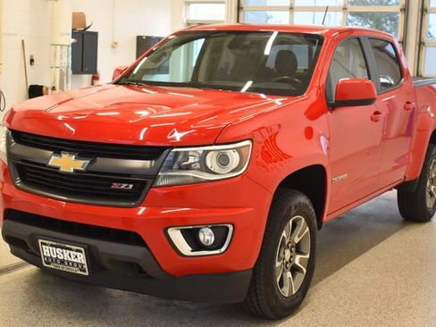 Used 2018 Chevrolet Colorado Z71 AWD/4WD image 9