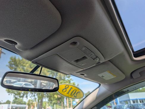 Used 2018 Nissan Sentra SL w/ Protection Package FWD image 27