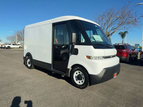New 2025 Chevrolet Brightdrop 400 w/ Battery Pack, Max Range image 1
