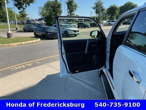 Used 2023 Toyota 4Runner Limited AWD/4WD image 16