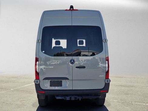 Used 2026 Mercedes-Benz Sprinter 2500 image 4