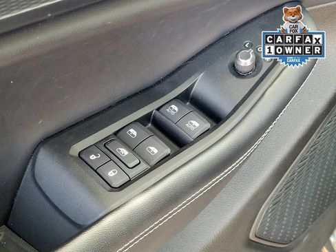 Used 2023 Jeep Grand Cherokee Laredo w/ Luxury Tech Group I AWD/4WD image 16