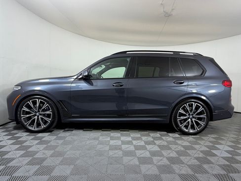 Used 2021 BMW X7 M50i w/ Dynamic Handling Package AWD/4WD image 2