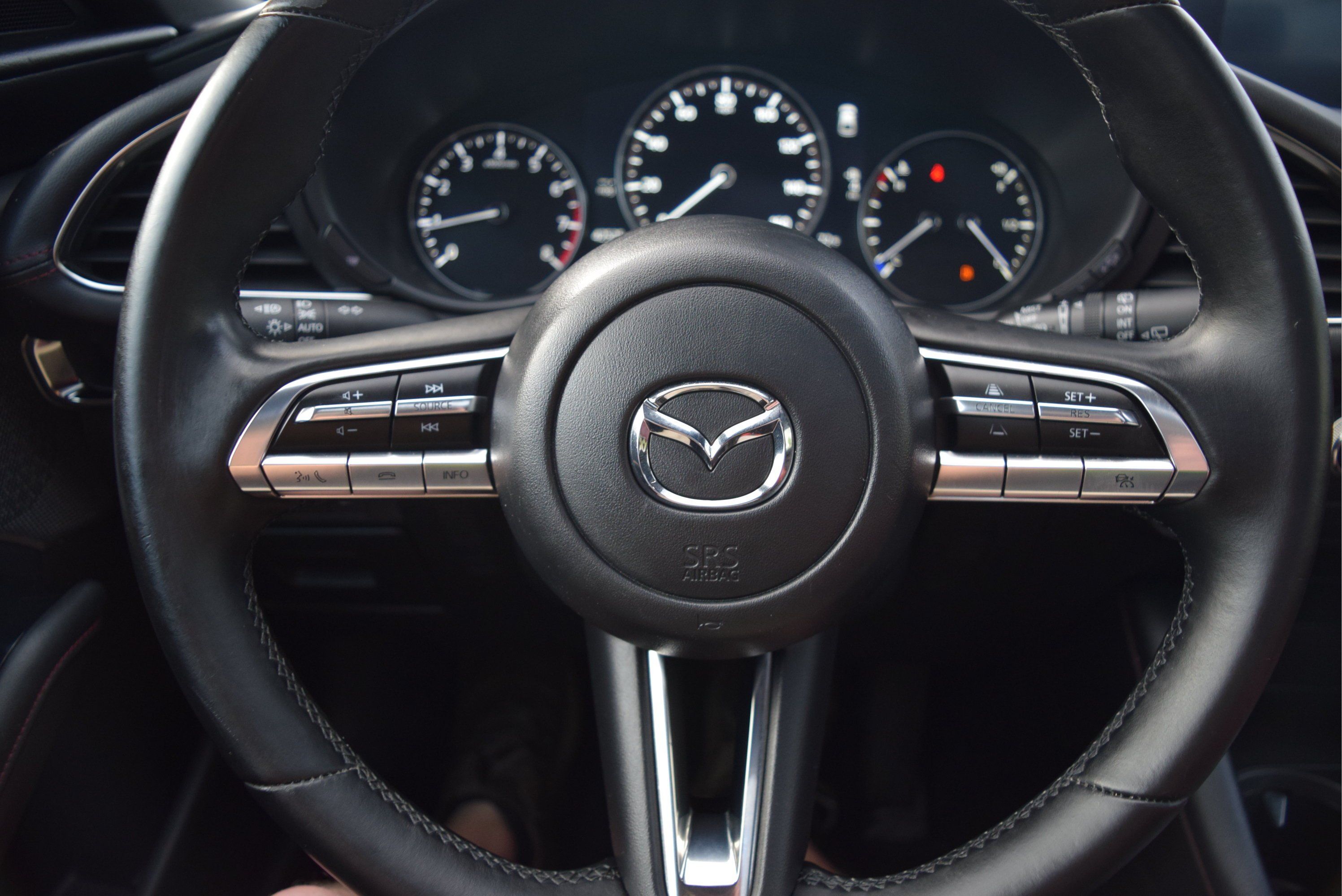 Used 2022 MAZDA MAZDA3 s FWD image 11